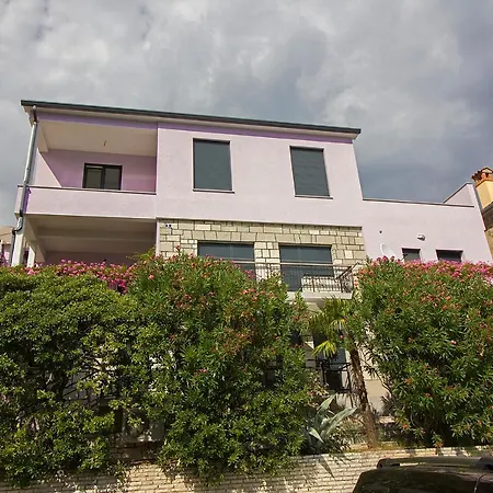 Modern 2 Bdr & 2 Bathroom App With Sea View, 077 Apartment *