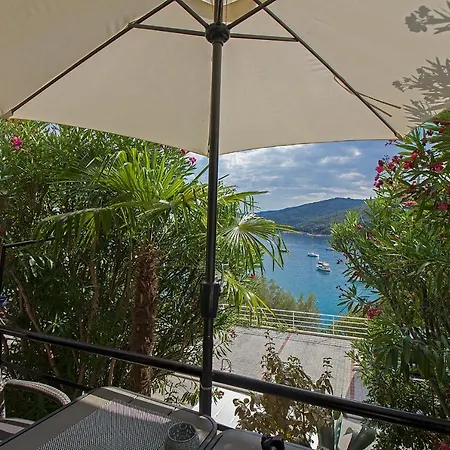 Modern 2 Bdr & 2 Bathroom App With Sea View, 077 Apartment Rabac