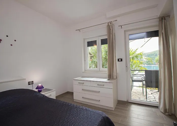 Appartement Modern 2 Bdr & 2 Bathroom App With Sea View, 077 Rabac