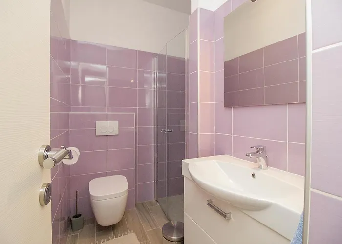 Modern 2 Bdr & 2 Bathroom App With Sea View, 077 Appartement