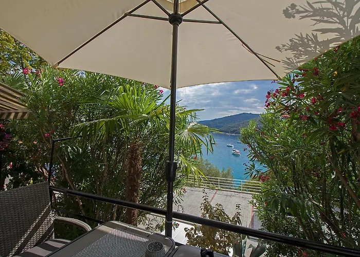 Modern 2 Bdr & 2 Bathroom App With Sea View, 077 Appartement Rabac