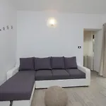 Modern 2 Bdr & 2 Bathroom App With Sea View, 077 Apartament Rabac